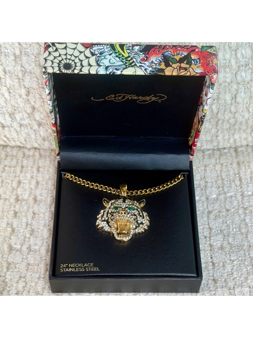 Ed Hardy Tiger Pendant Necklace Gold Tone 24” Chain Pave Crystal Y2K Gift Box